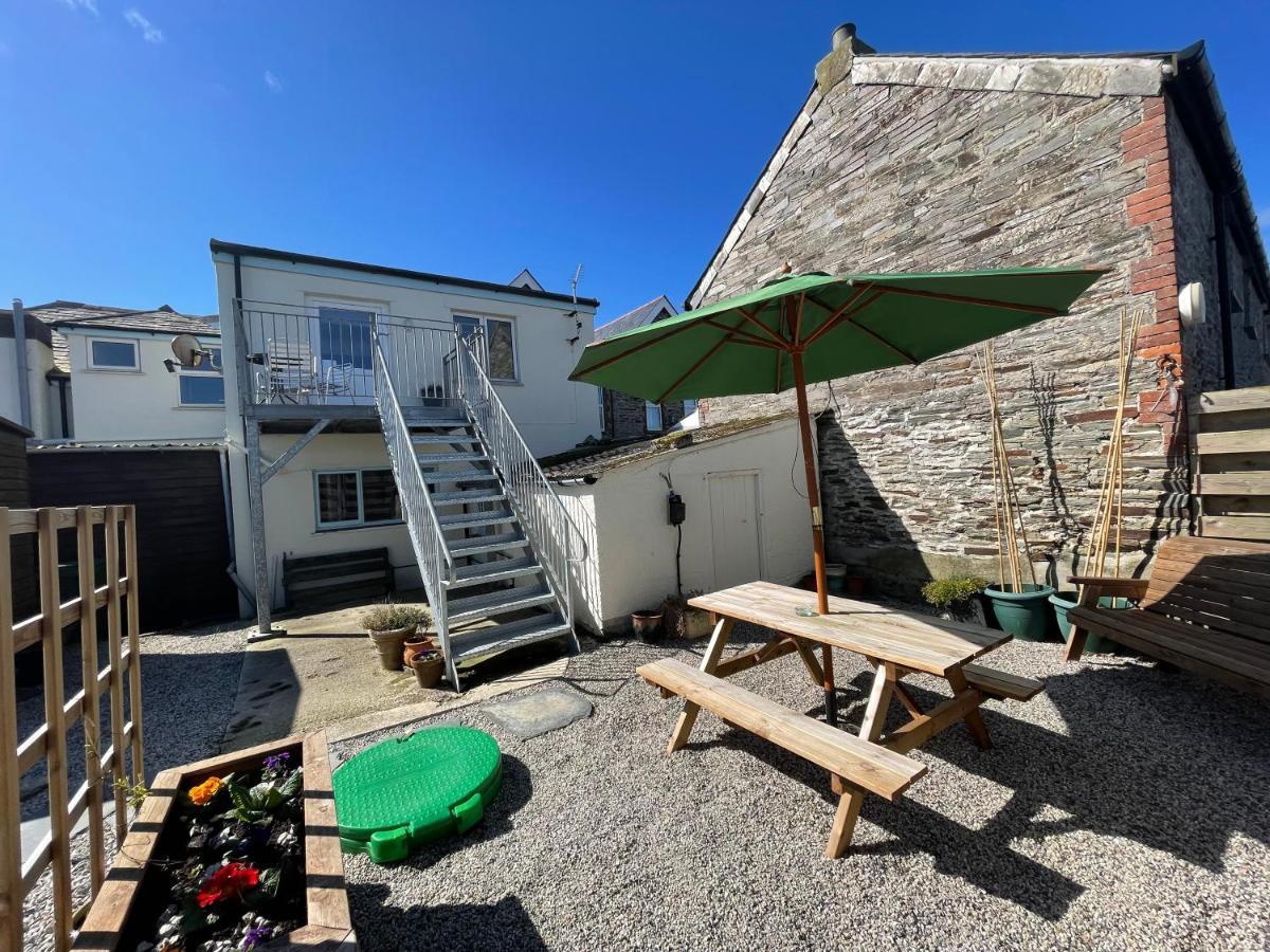 Mayfair, Tintagel 3 Bed Sleeps 6 Apartment Екстериор снимка