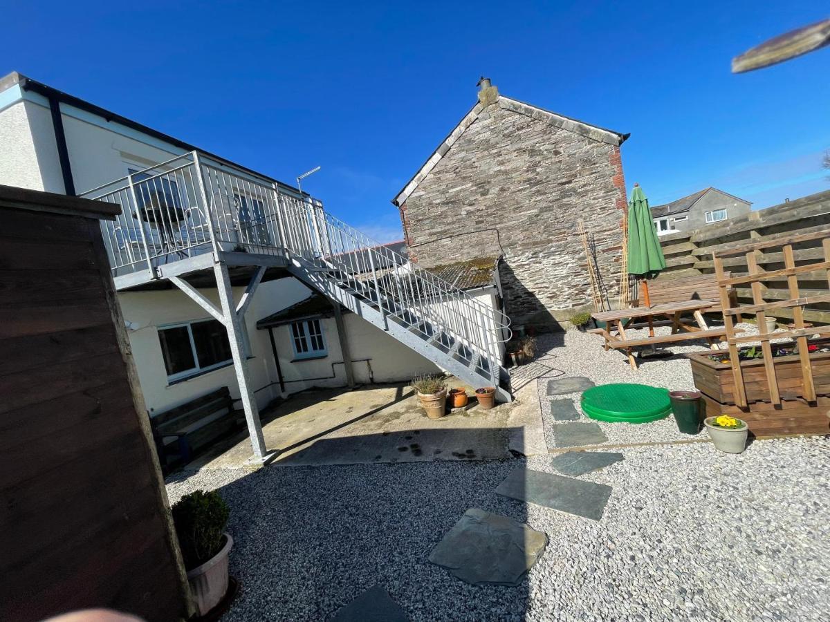 Mayfair, Tintagel 3 Bed Sleeps 6 Apartment Екстериор снимка